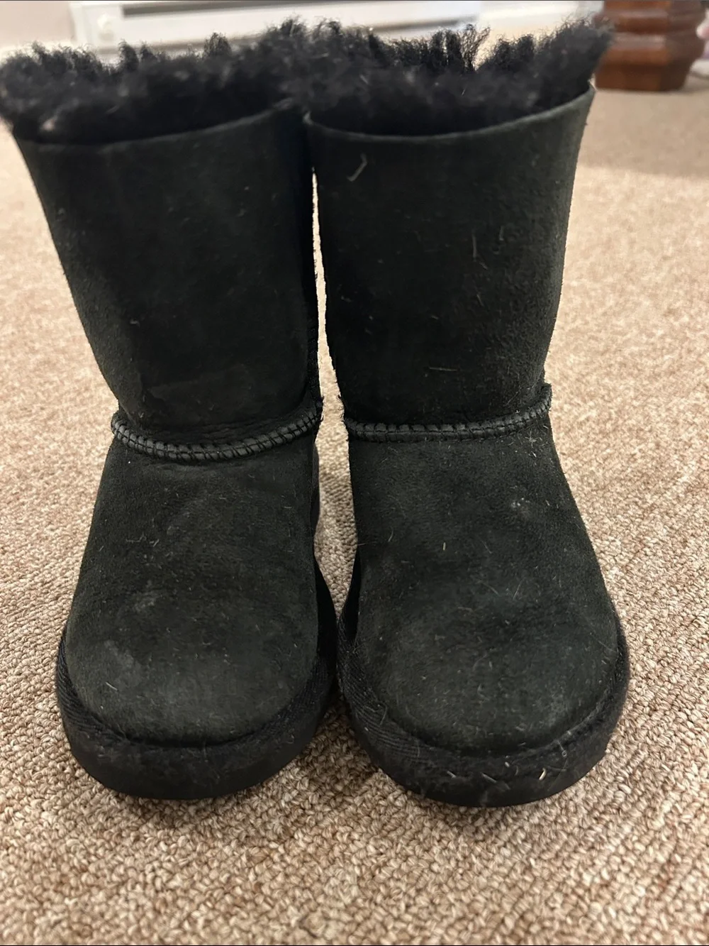 UGG Kids Black Bow-Back Shearling Boots